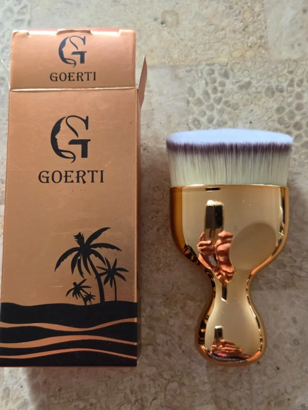 Goerti Self Tanning Make Up Brush - New in Box